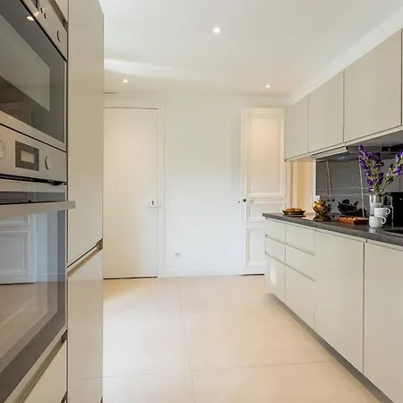 A4#premium#arc De Triomphe#champselysees#3bedrooms#ac *