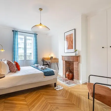 A4#premium#arc De Triomphe#champselysées#3bedrooms#ac Paris